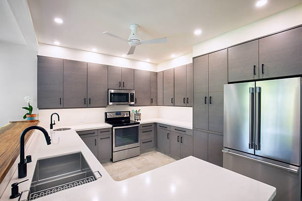 Modern kitchen renovation with updated cabinets in Cuyahoga Falls OH home